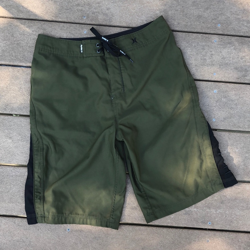 🏄🏽‍♂️Hurley Men’s Board Shorts 🐳